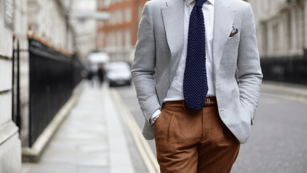 knittted tie