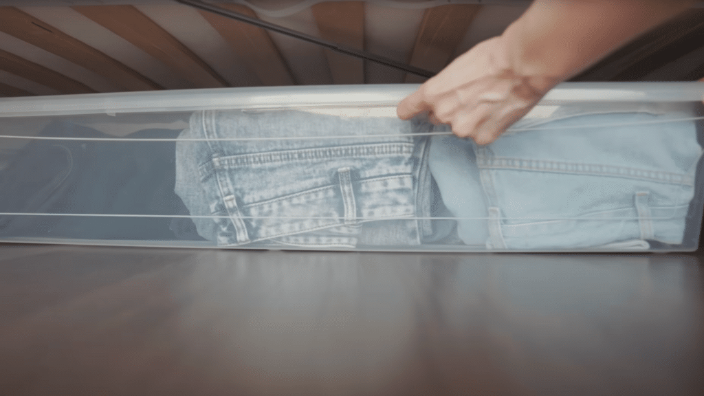 utilise under bed storage