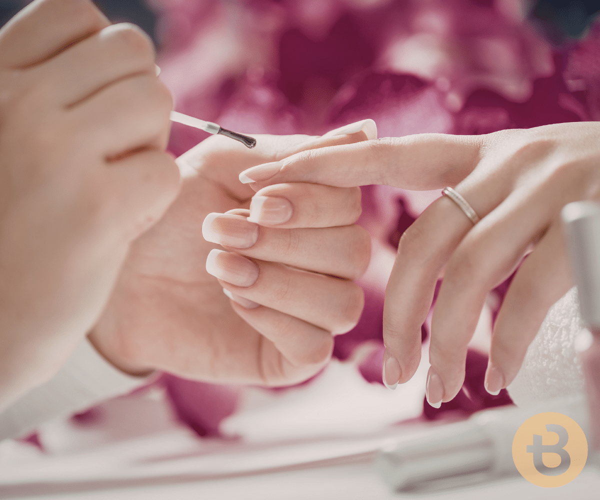 How Nail Technicians Can Grow Their Income by Expanding Their Services