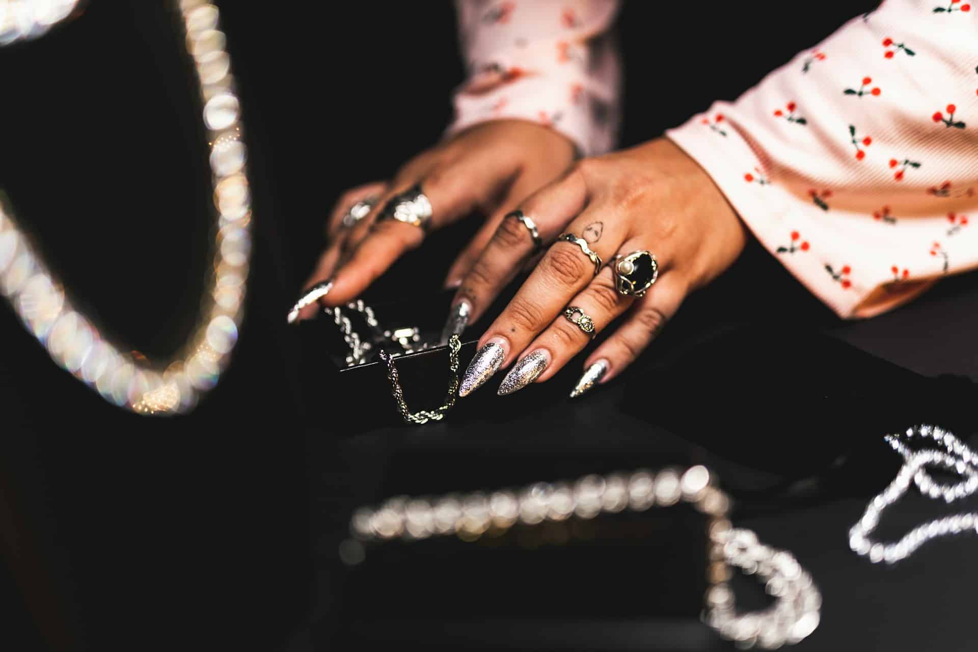 Top 7 Unique Jewelry Trends for Engagement 2026