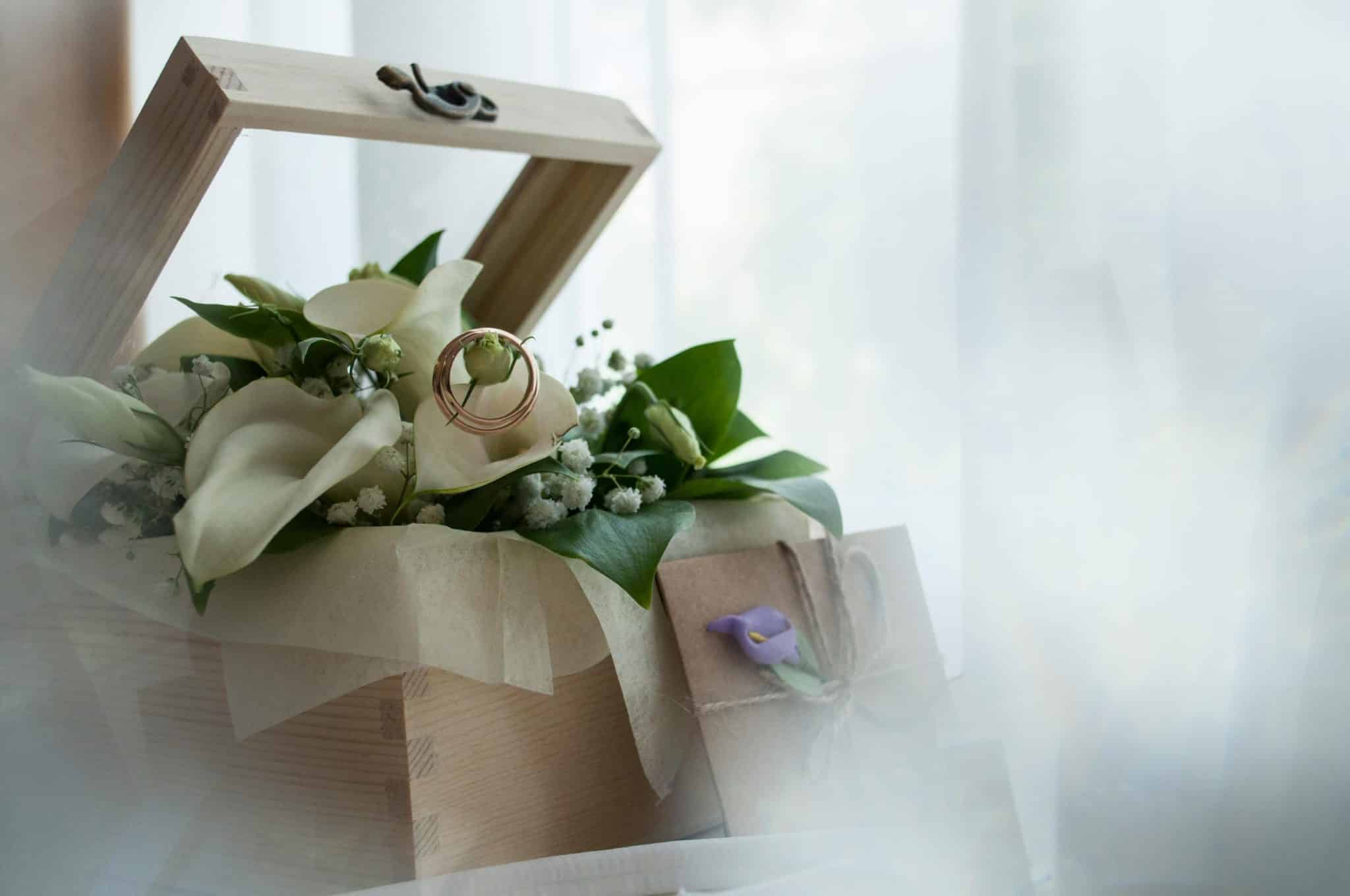 Last-Minute Wedding Gifts That Still Feel Thoughtful