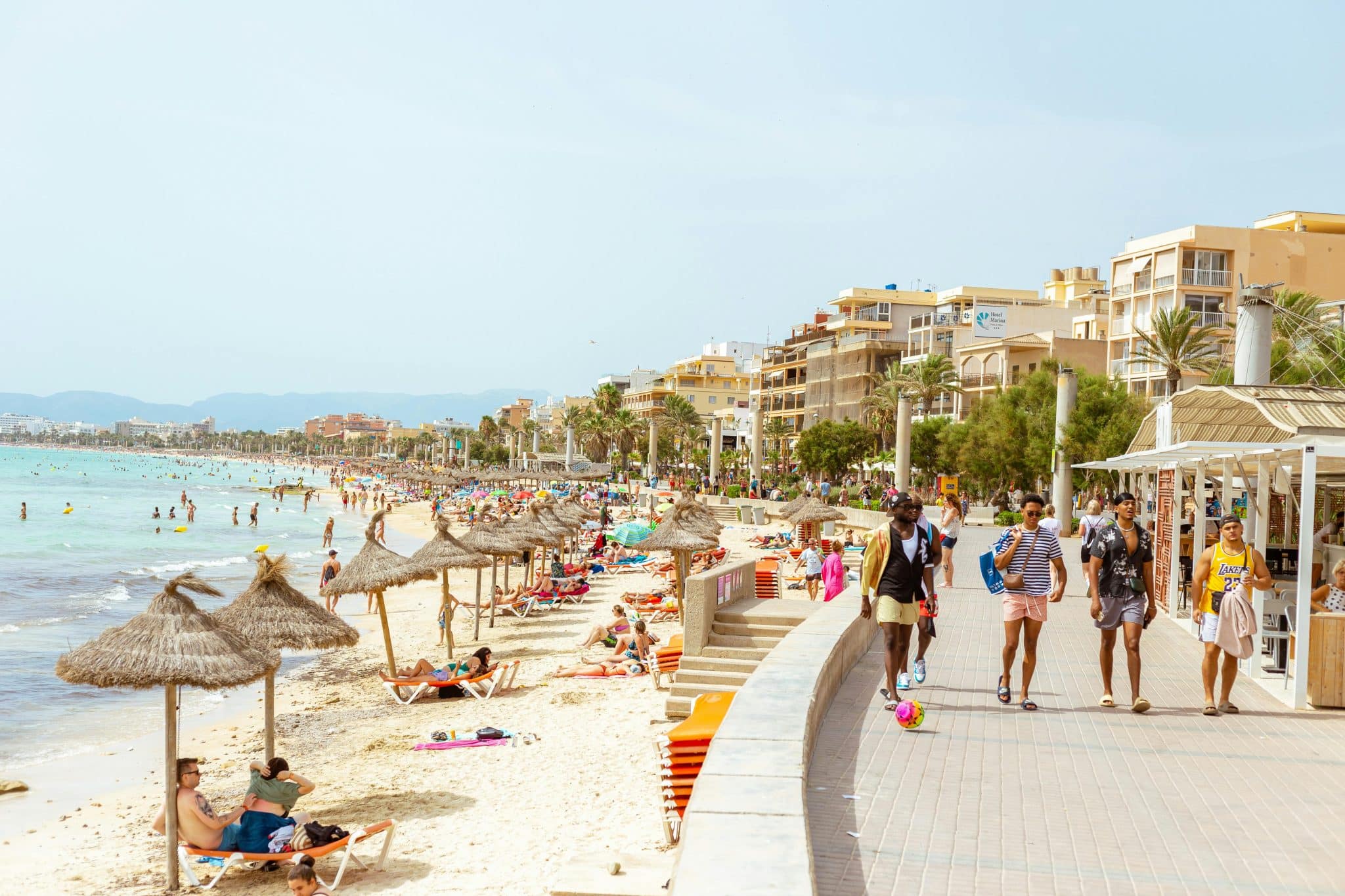 What To Pack For Summer Vacation That Makes You Look & Feel Amazing
