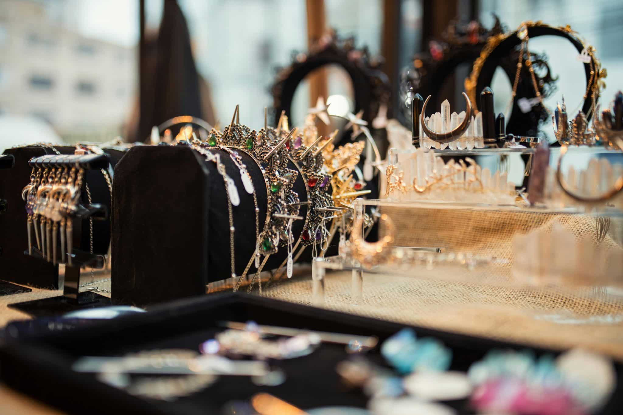 6 Celeb Spring Jewelry And Handbag Trends Everyone Is Watching Right Now