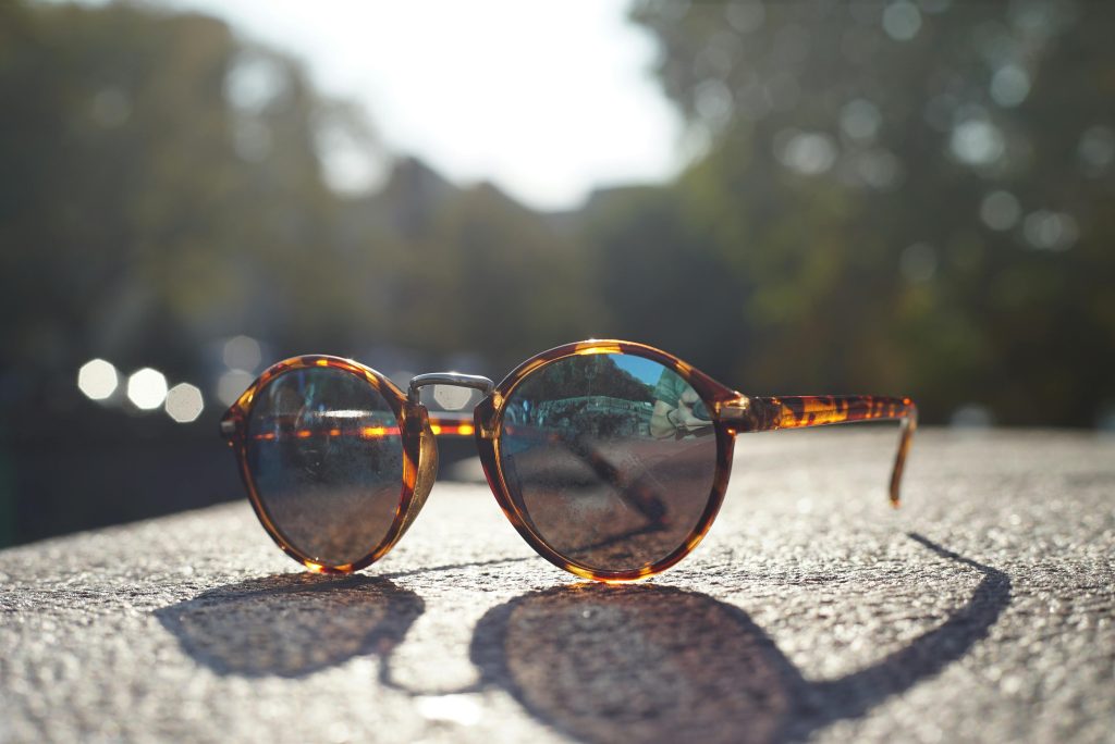 Most Stylish Y2K Glasses Trends You’ll See Everywhere Right Now